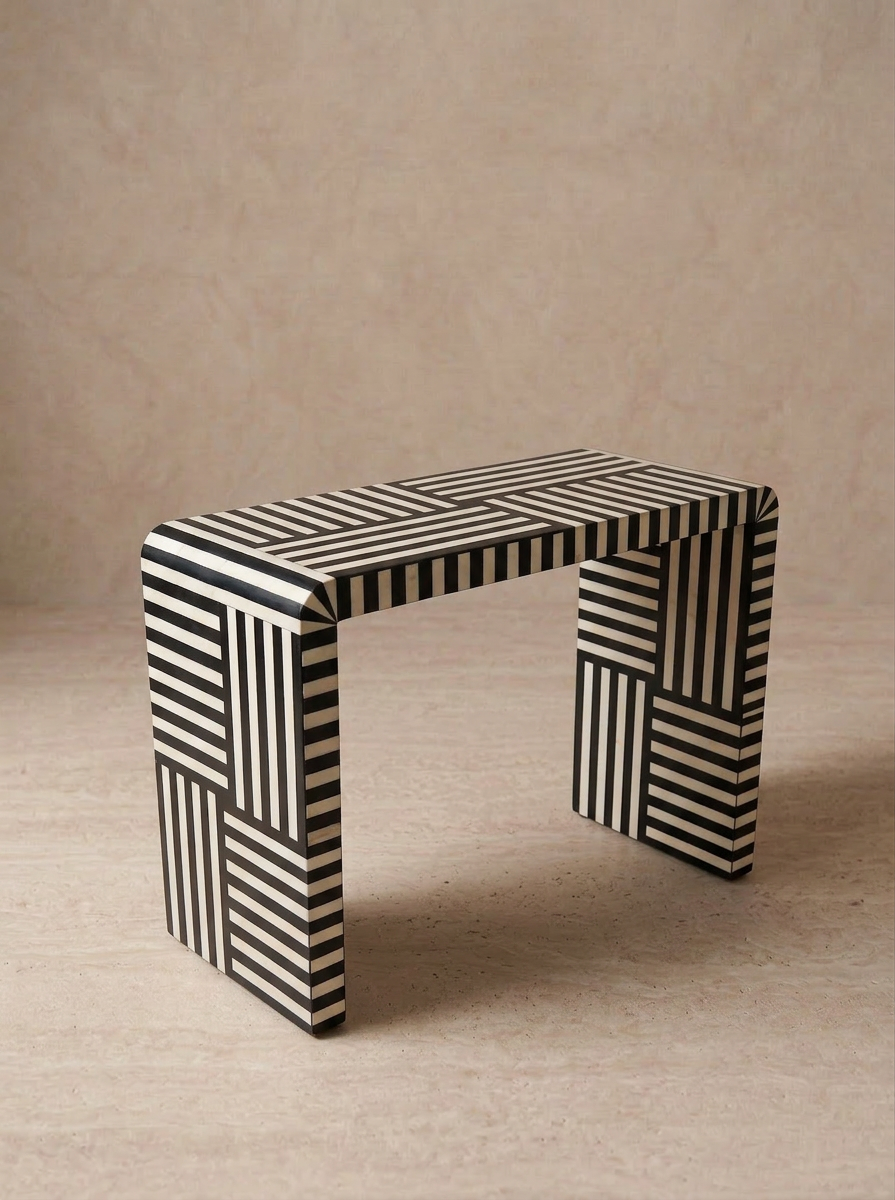 ADRA - Console en résine noir et blanche