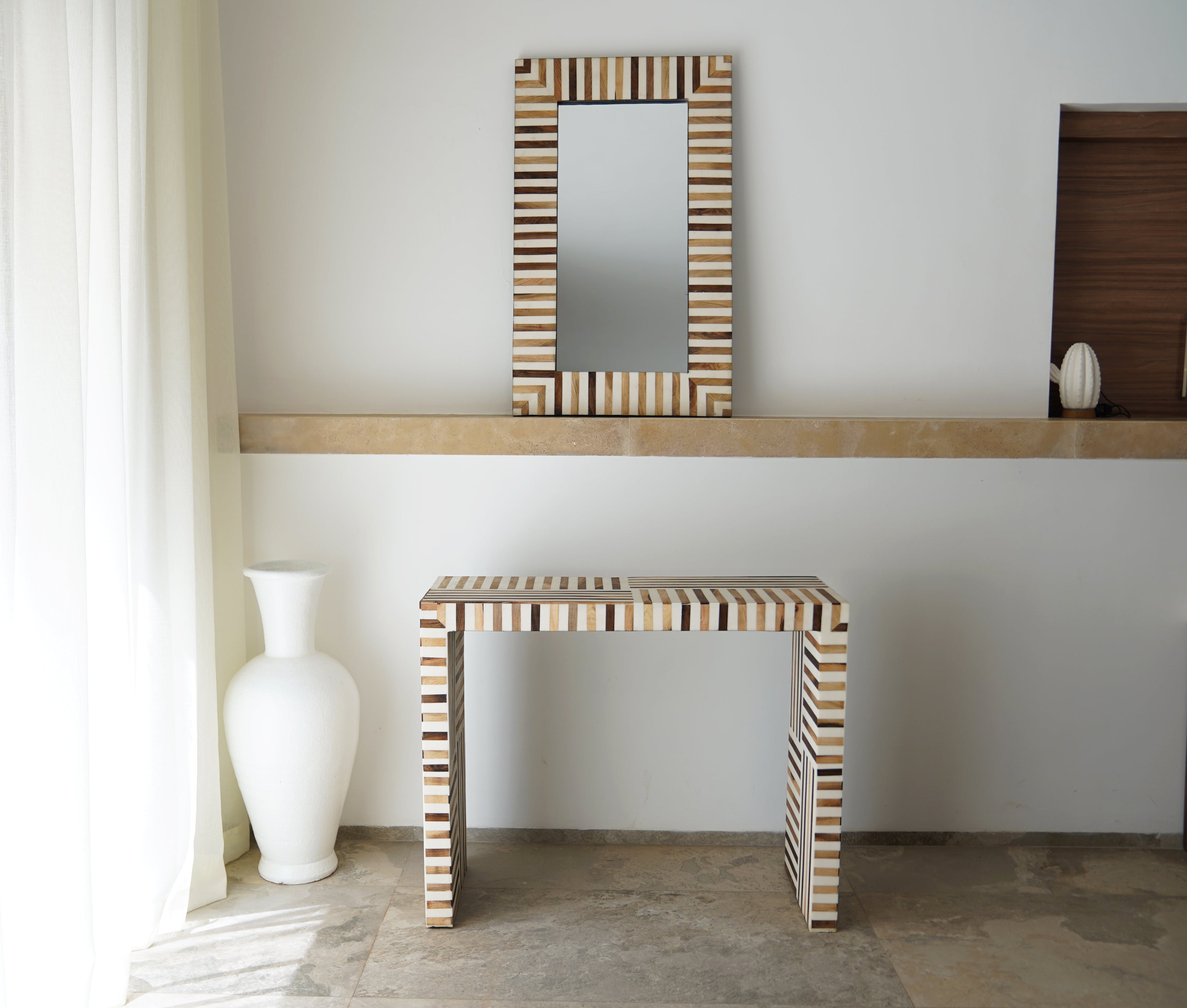 ADRA - Console en résine et noyer