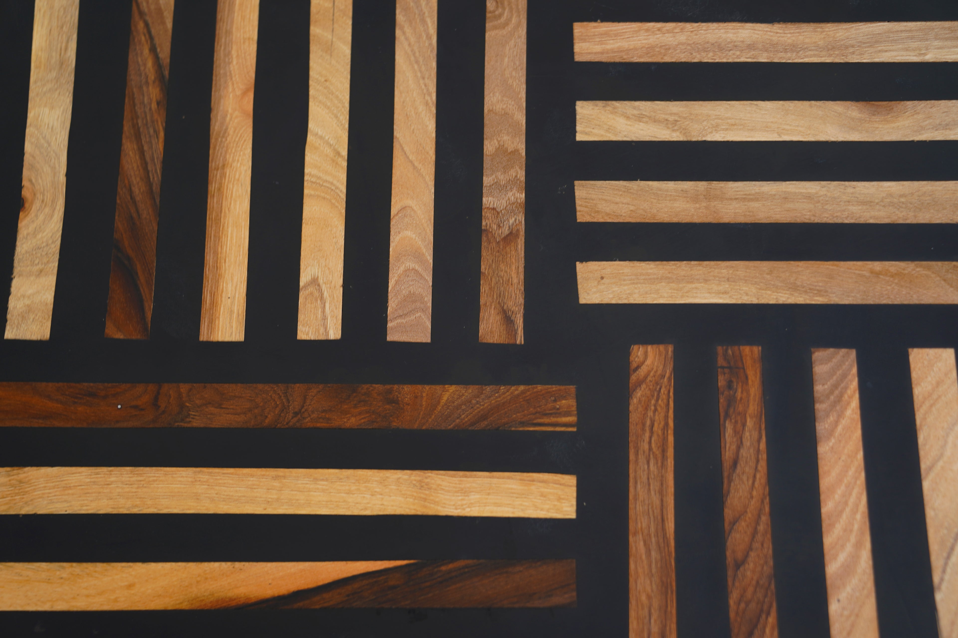 ADRA - Console en bois de noyer noire et marron